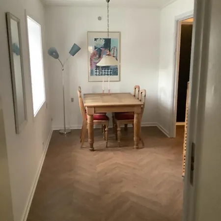 Tinghusets Overnatning * Neksø